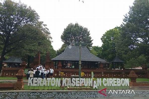 Paket Wisata Sejarah Keraton Cirebon Jadi Favorit Turis