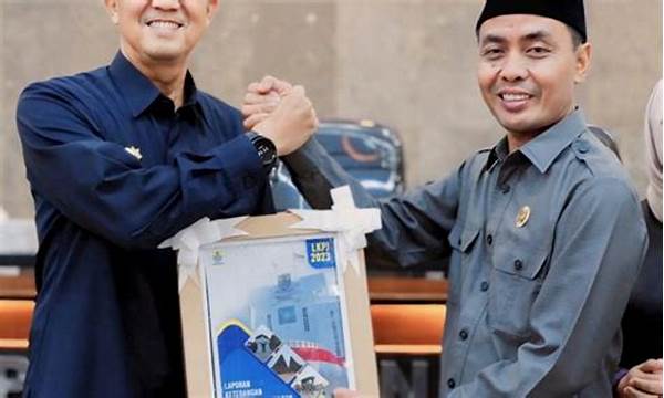 Wali Kota Cirebon Paparkan Pencapaian Pembangunan Di Dprd