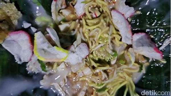 8 Kuliner Pinggir Jalan Wajib Coba Saat Liburan Di Cirebon